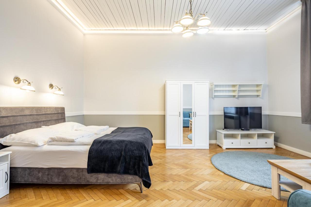 Апартаменты Luxurious At Center Будапешт